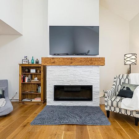 Stunning Townhouse - 3 Bdrm Blue Mountain Village Sauna! Blue Mountains Exterior foto
